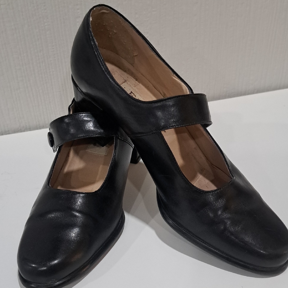 Enzo Angiolini Black Mary Jane Heels